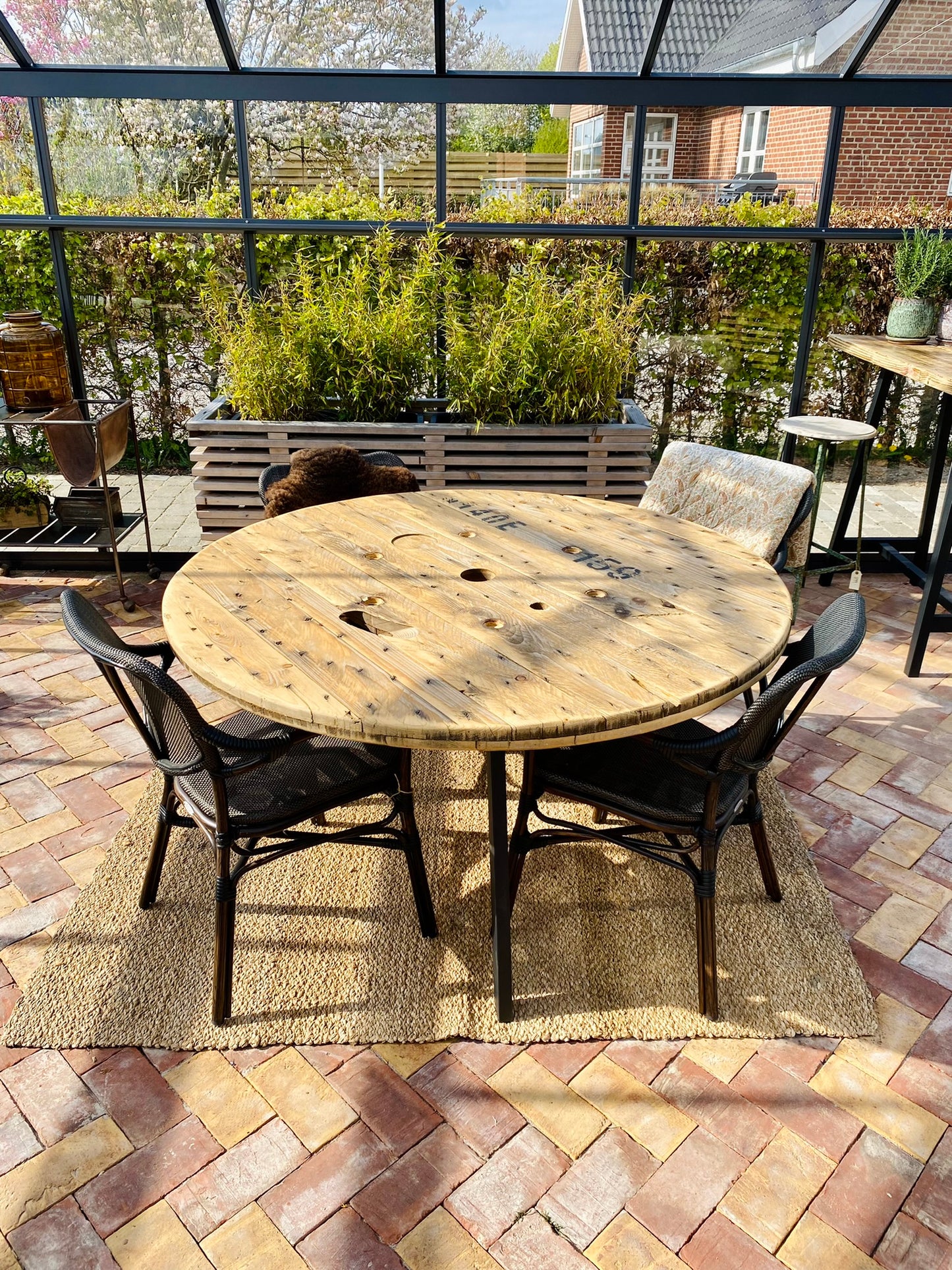 Garden table from Kabeltromle