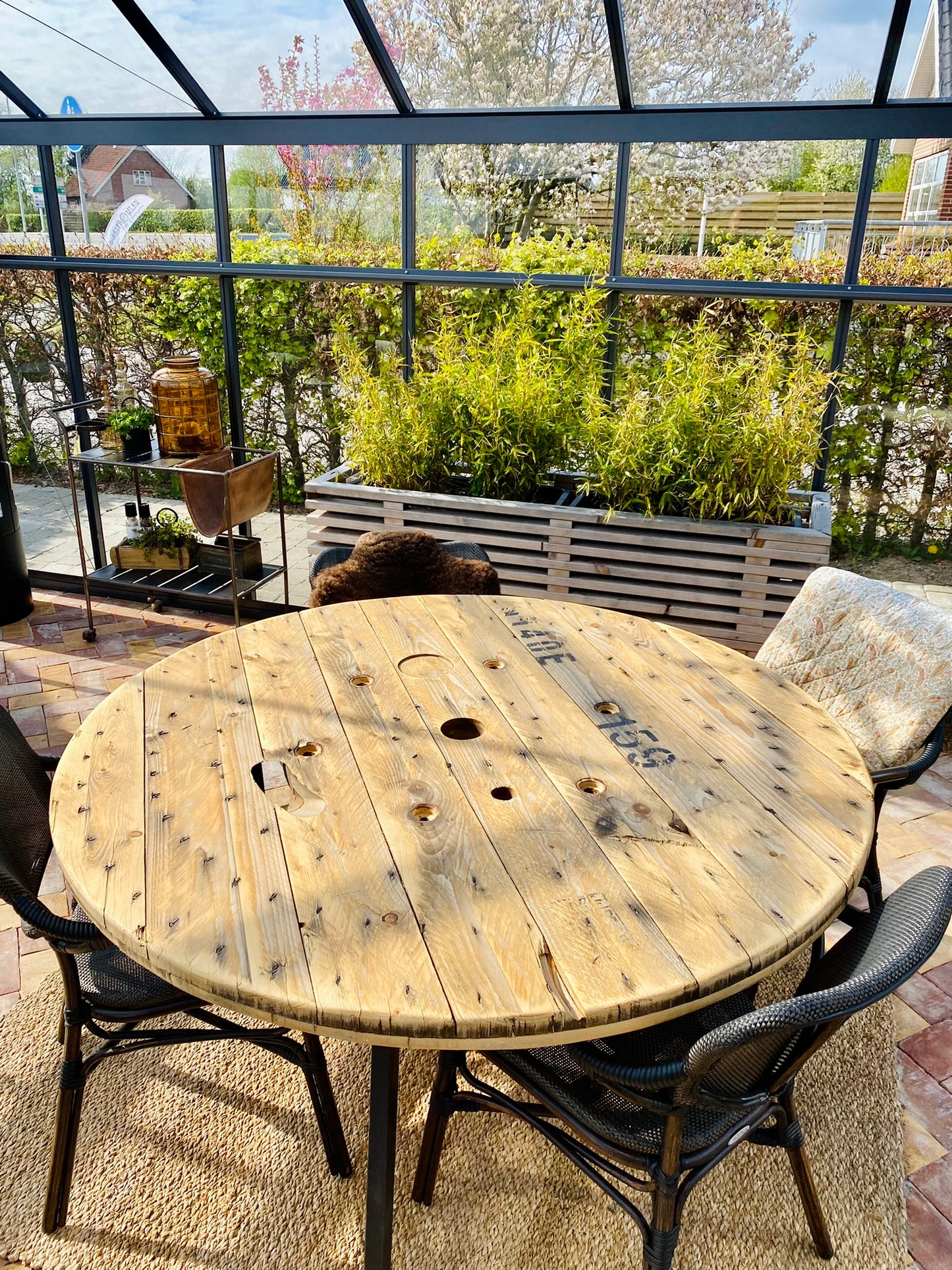 Garden table from Kabeltromle