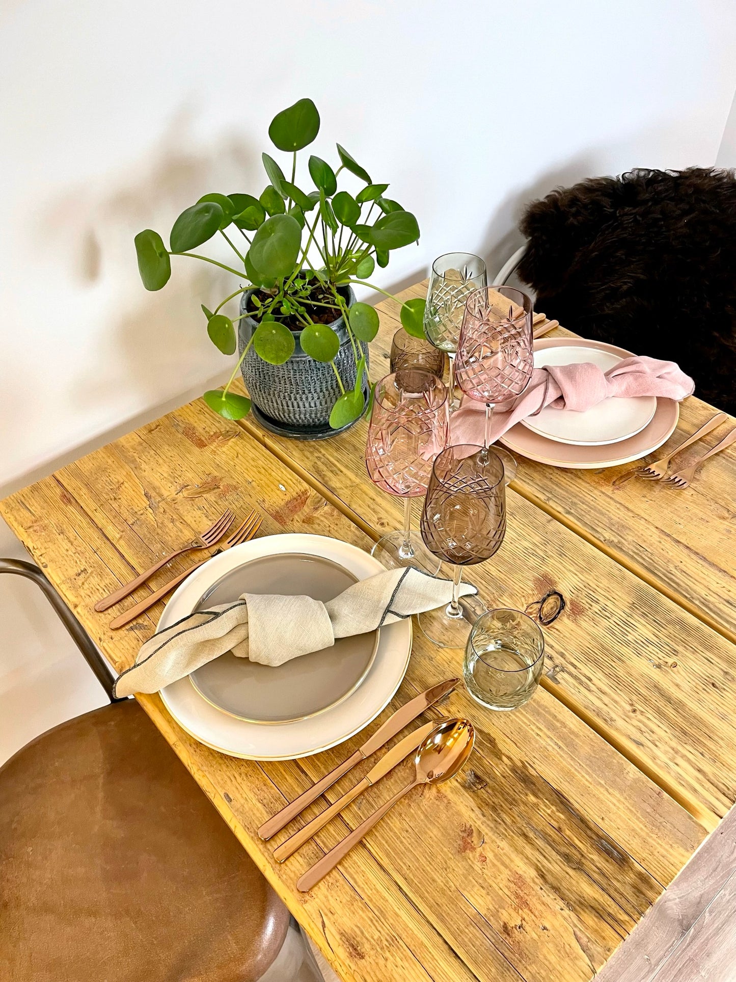 Cafébord af Genbrugstræ