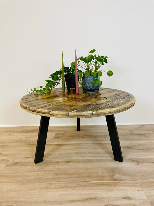 Coffee table from Kabeltromle